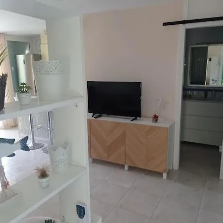 50 Meters From Cala Crancs- Terrace And Seaviews سالو